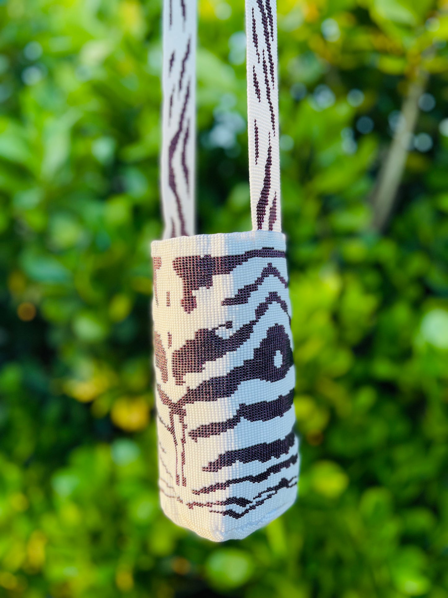 Embera White-Purple Zebra